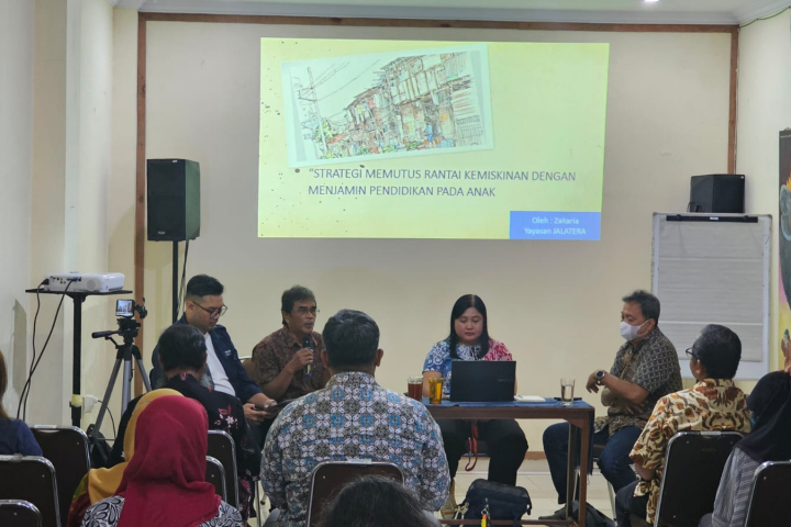 Afirmasi 100 Persen, Sebuah Keniscayaan?