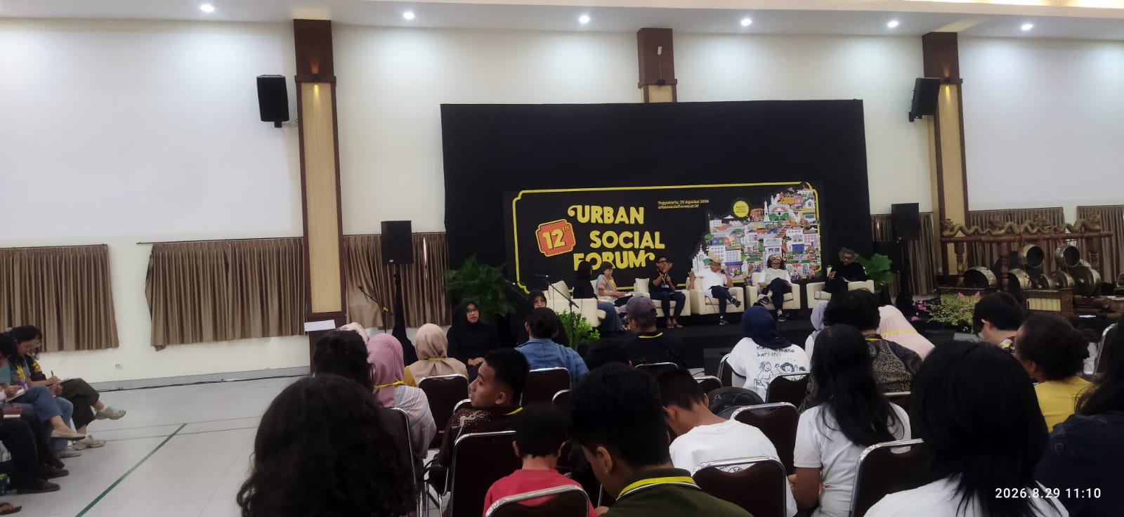 Kota yang Kehilangan Ruang, dan Warga  yang Mencari Celah untuk Tetap Bersama