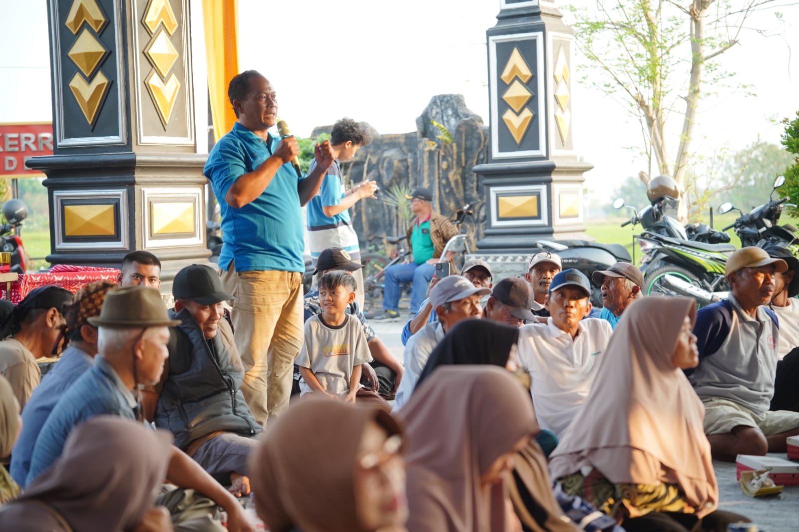 Di Balik Sepiring Nasi, Ada Tanah, Air dan Petani yang Tak Pernah Selesai Berjuang