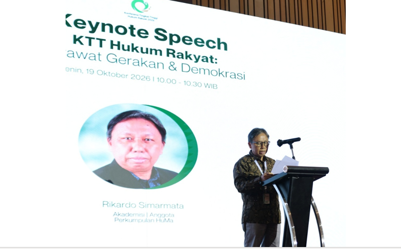Keynote Speech Rikardo Simarmata, akademisi Fakultas Hukum Universitas Gadjah Mada sekaligus anggota HuMa