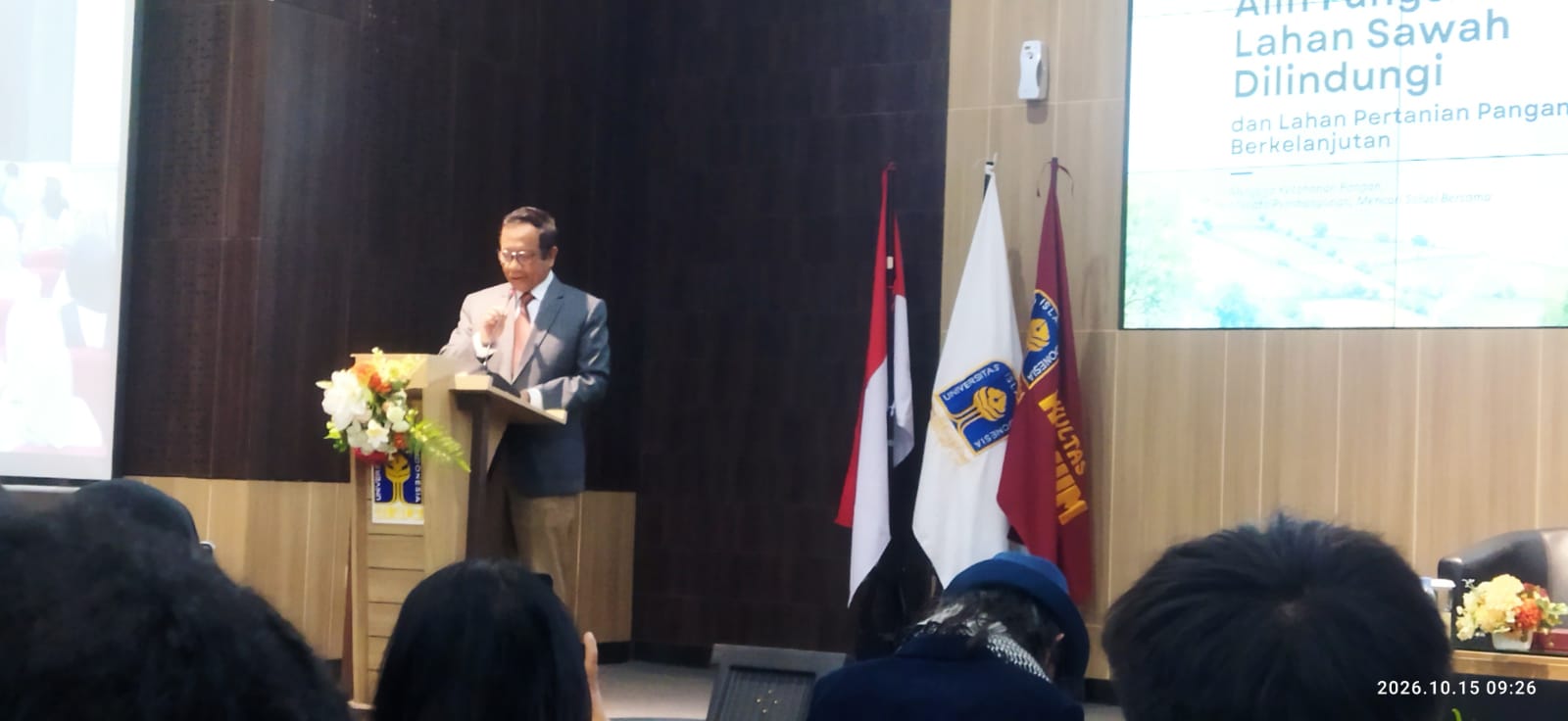 Mahfud MD Soroti Tumpang Tindih Regulasi dalam Tata Kelola Agraria